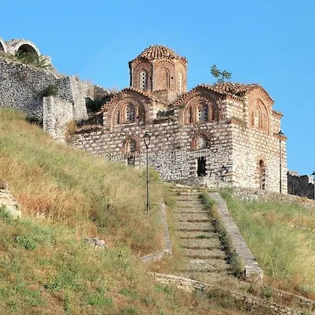 Toli Inside Castle Apartman *