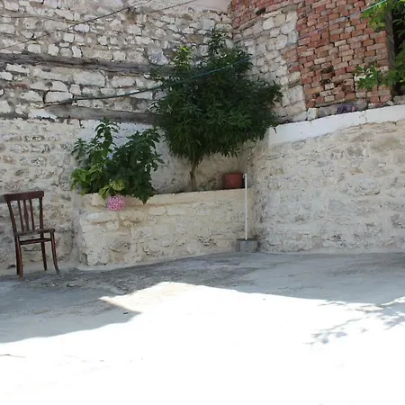 Toli Inside Castle * Berat
