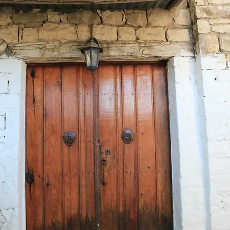 Toli Inside Castle * Berat