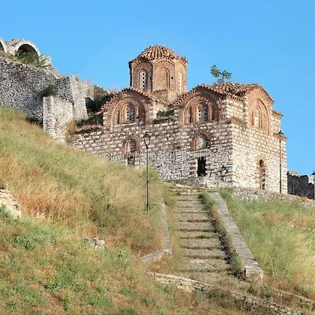Toli Inside Castle Apartment *